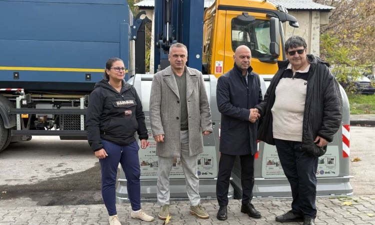 Чистота започна поставянето на новите 114 контейнера за смет в Тракия